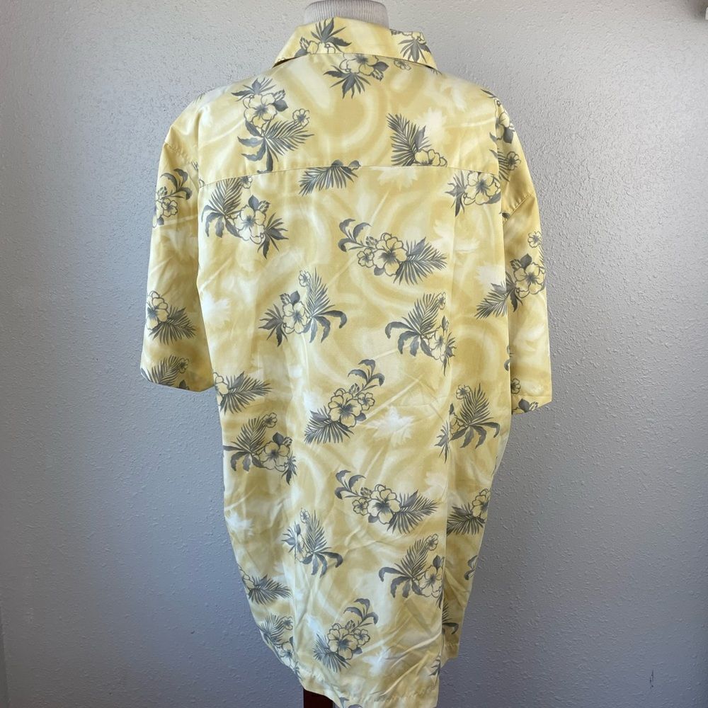 Trader Bay Yellow Tropical Button Down Shirt Size… - image 6